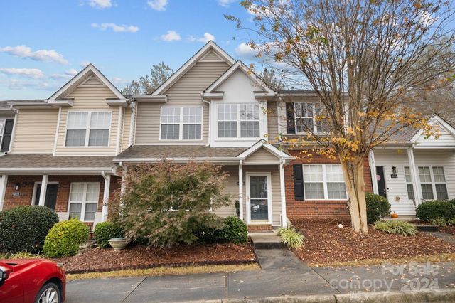 $290,000 | 4028 Ashby Lane | Windsor Trace