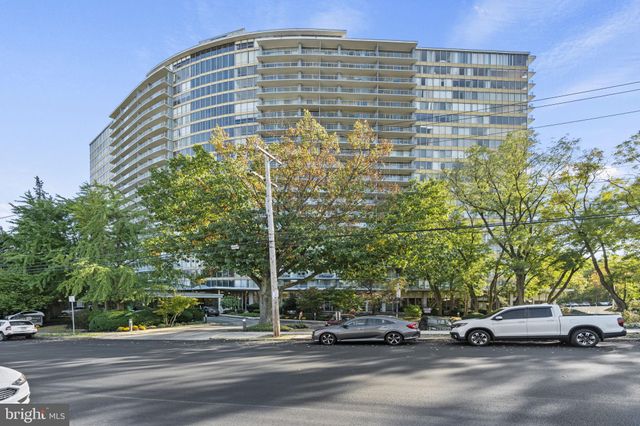 $168,000 | 3900 West Ford Road, Unit 5M | Wynnefield Heights