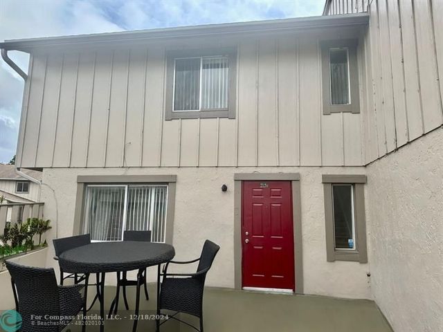 $163,900 | 2120 Northwest 58th Avenue, Unit 24B | Lauderhill