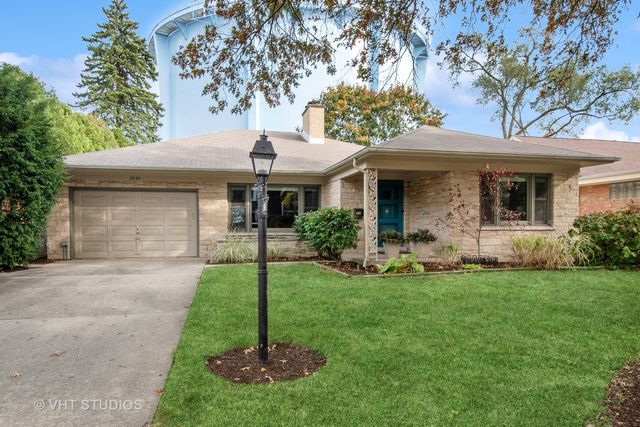 $699,500 | 2535 Princeton Avenue | Evanston