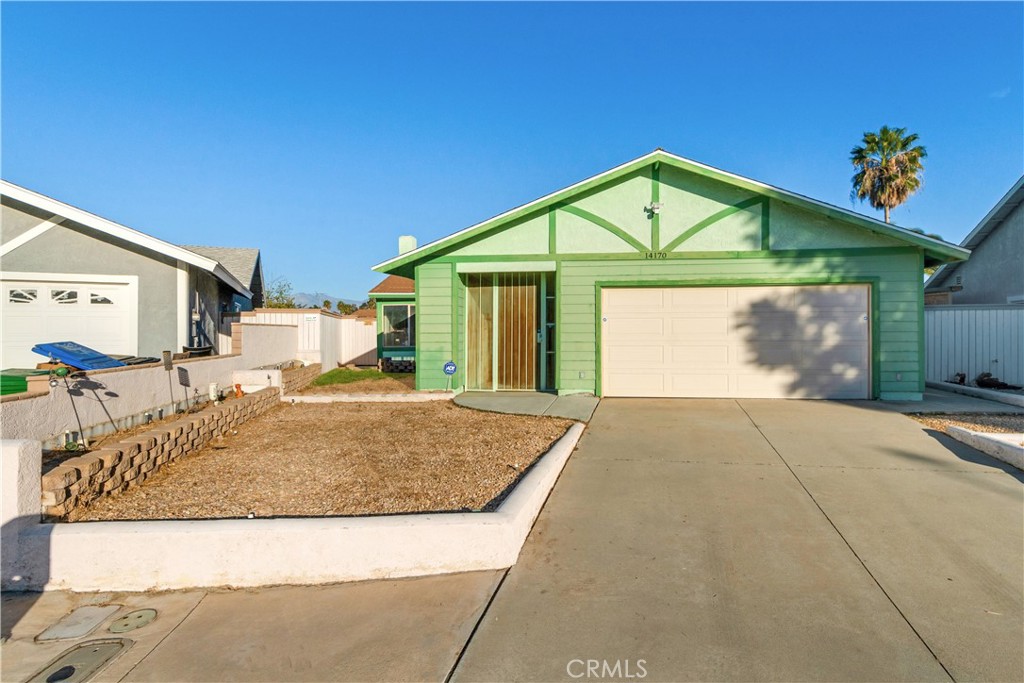 a view of outdoor space yard and front view of a house