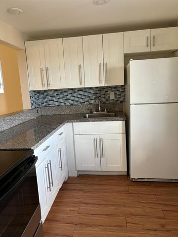 $1,600 | 505 Northwest 177th Street, Unit 212 | Norland