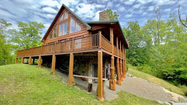 Sleepy Hollow Lake, Athens, NY Homes for Sale - Sleepy Hollow Lake Real ...