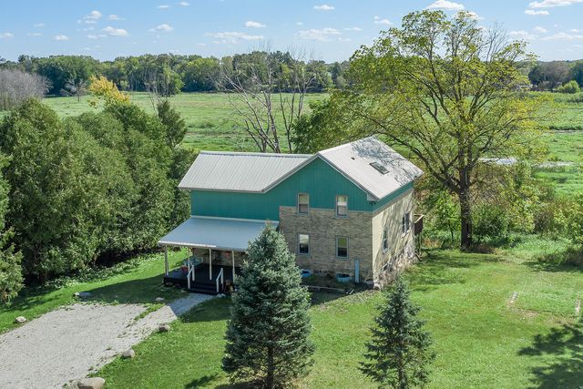 $1,259,000 | W4451 River Road | Watertown Town