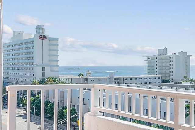 $242,800 | 3201 Northeast 14th Street Causeway, Unit 807 | Beach