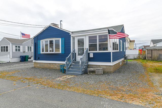 $529,000 | 23 Wall Street | Hampton Beach