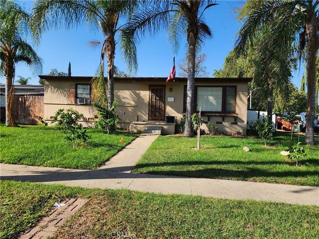 $575,000 | 1202 Lemon Street | Central Corona