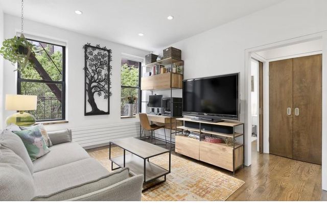 $995,000 | 93 MacDougal Street, Unit 8 | Greenwich Village