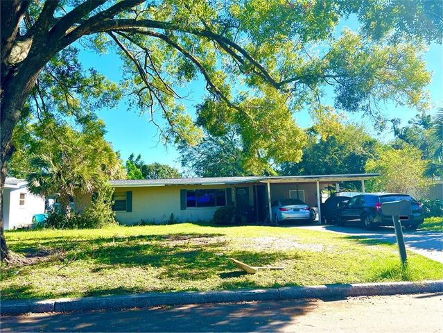 $267,000 | 429 Ventura Avenue | Rock Lake