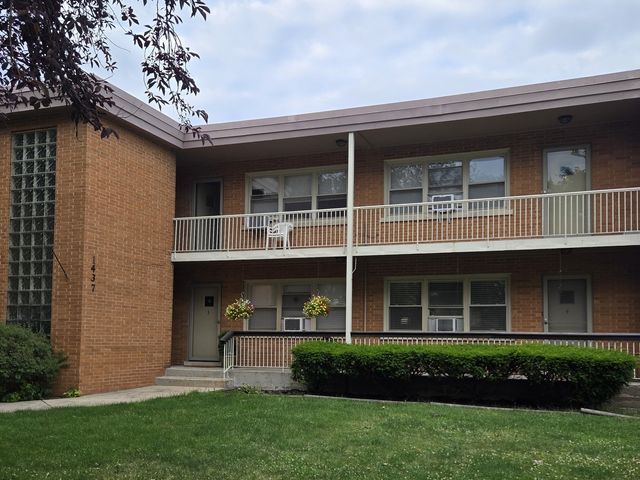 $165,000 | 1437 Homestead Road, Unit 8 | La Grange Park