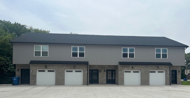 a house view with a outdoor space