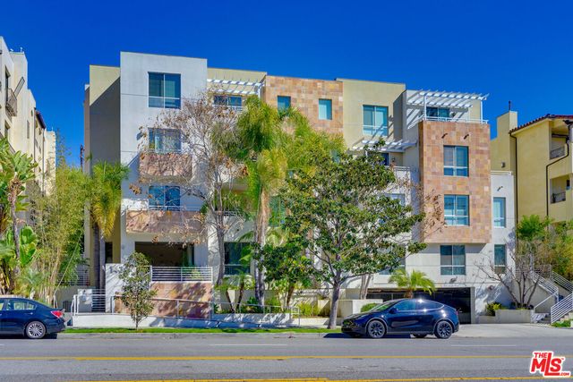 $1,485,000 | 1430 South Beverly Glen Boulevard, Unit 102 | Westwood