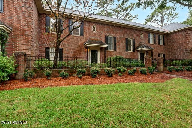 $429,000 | 1914 Colleton Court | Glen Meade-South Oleander