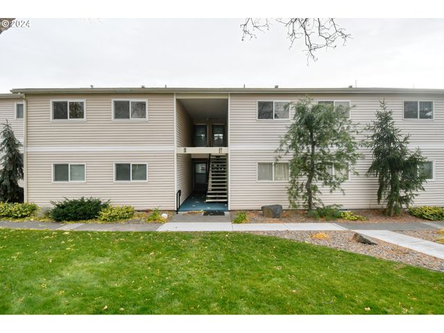 $215,000 | 1900 Northwest Carden Avenue, Unit 20 | Pendleton