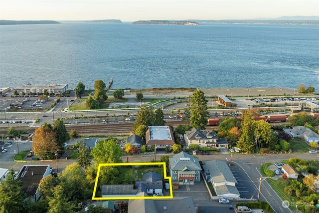 $1,300,000 | 823 2nd Street | Mukilteo