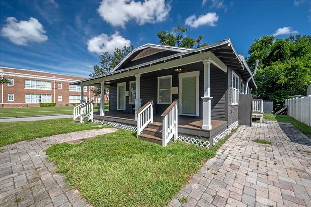 $2,150 | 319 West Curtis Street | South Seminole Heights