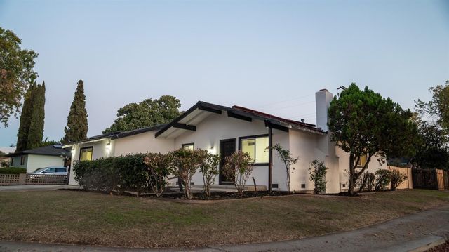 $479,000 | 520 Rialto Avenue | Pacific