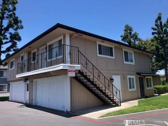 $519,000 | 7758 Arbor Circle, Unit 64D | Northwest Huntington Beach