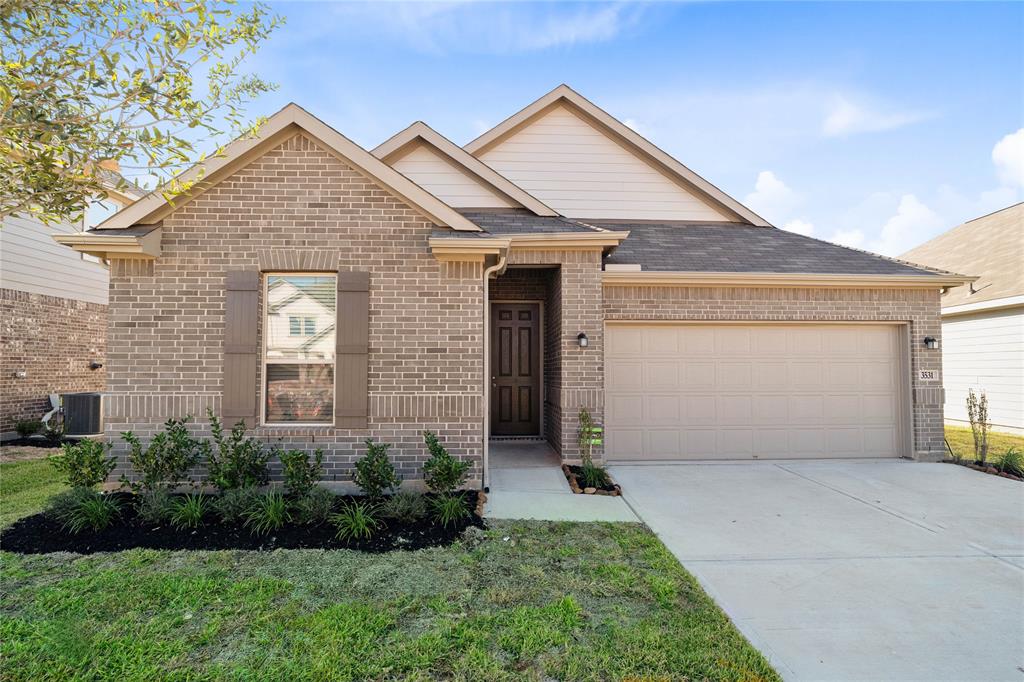 Welcome home to 3531 Sage Green Trail located in Sagecrest Preserve and zoned to Willis ISD!