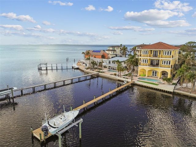 $1,700,000 | 1679 Seabreeze Drive | Tarpon Springs