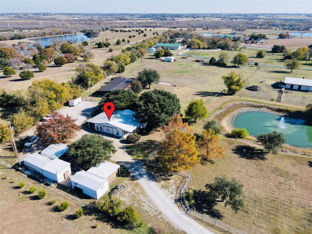 an aerial view of multiple house