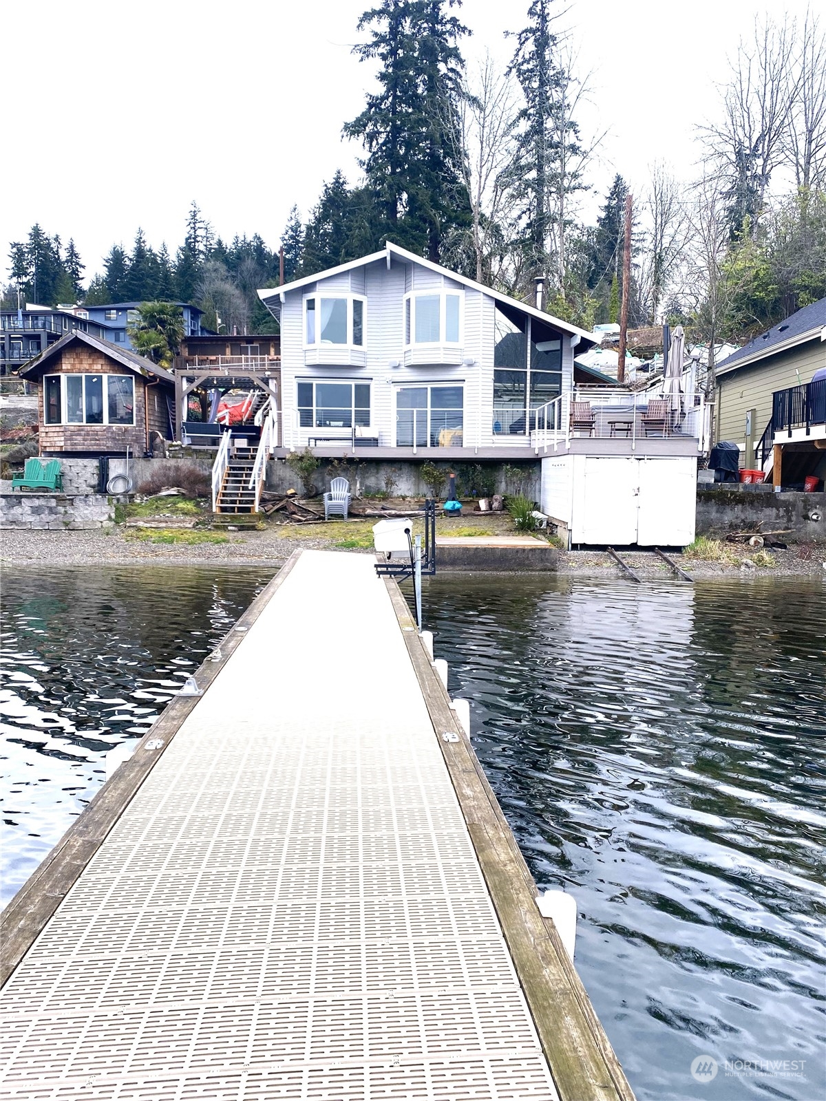 a view of a house with pool