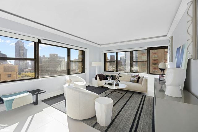 $1,599,000 | 160 East 38th Street, Unit 16H | Murray Hill