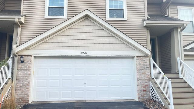 $1,999 | 5021 Fountain Lane North | Plymouth