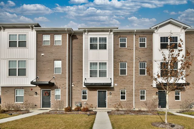 $499,900 | 1052 East Oakton Street | Des Plaines