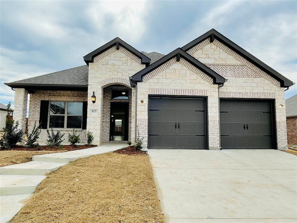 a house view with a outdoor space