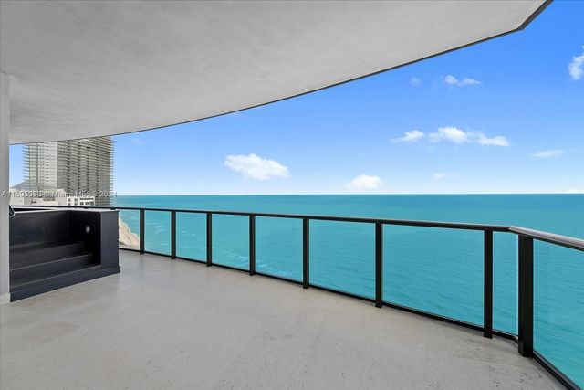 $6,900,000 | 18555 Collins Avenue, Unit 3405 | North Biscayne Beach