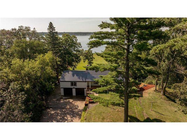 $899,900 | 10425 County Road 127 | Lake Edward Township - Crow Wing County