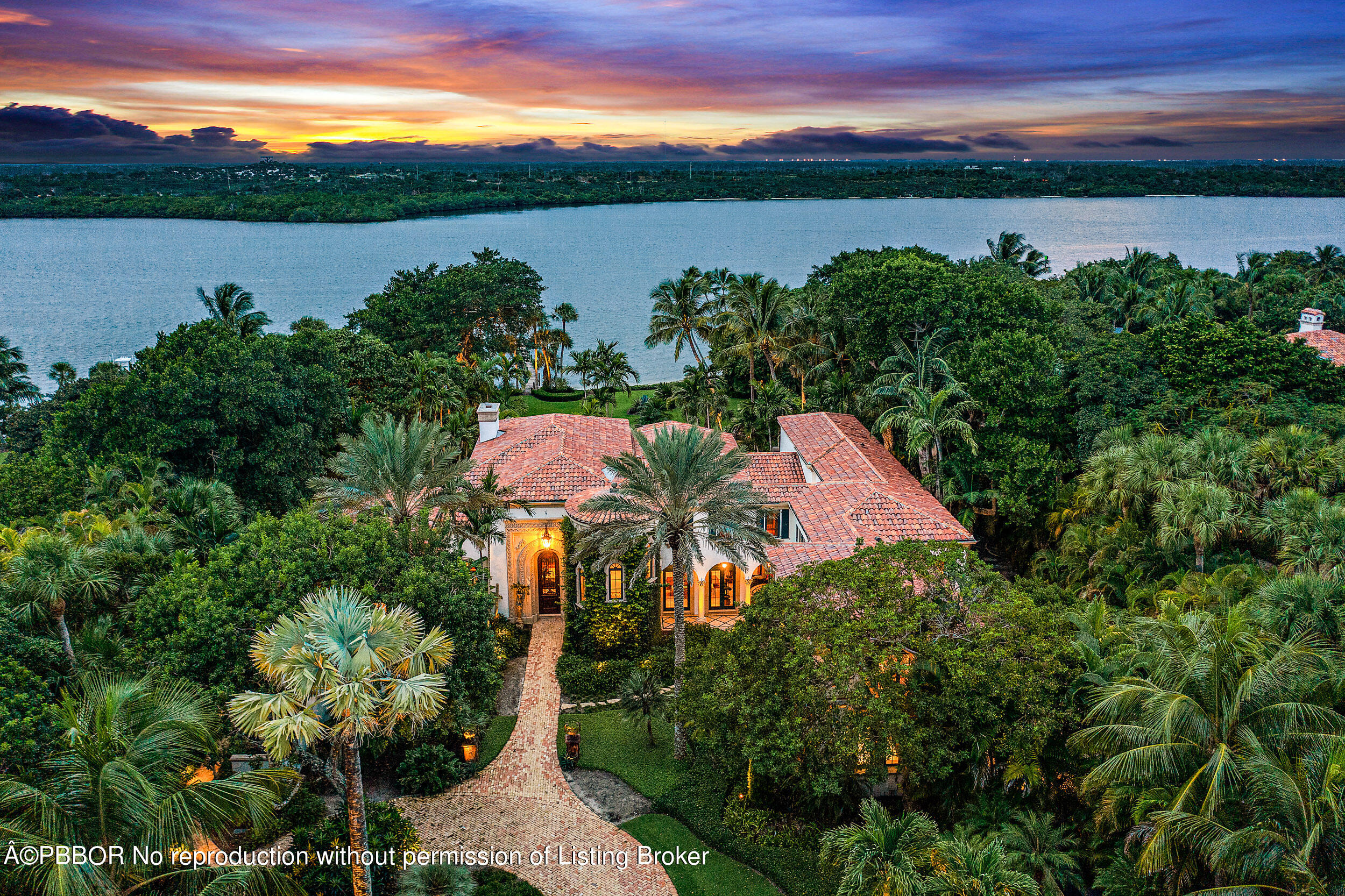 a view of a lake from a yard