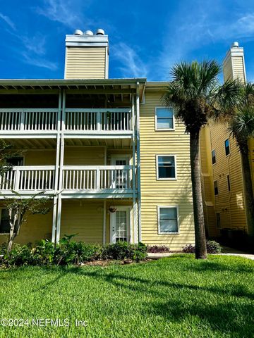 $1,800 | 100 Fairway Park Boulevard, Unit 1111 | Palm Valley