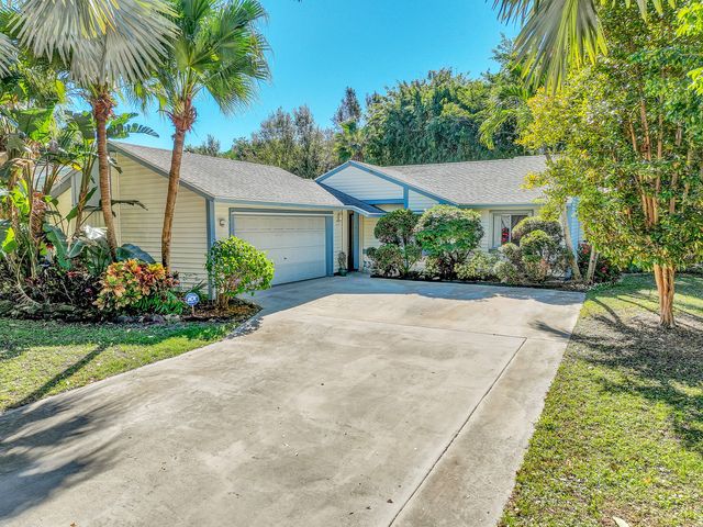 $595,000 | 18257 Jupiter Landings Drive | Jupiter