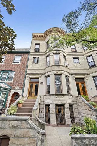 $3,150,000 | 93 A Rutland Road | Prospect Lefferts Gardens