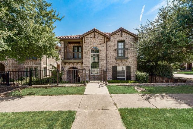 $752,500 | 7004 Comal Drive | Riverside Village