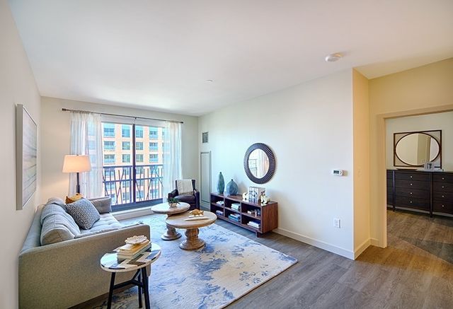 $3,780 | 1 Canal Street, Unit 930 | West End