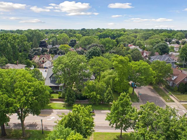 $575,000 | 197 Lexington Parkway South | Summit Hill