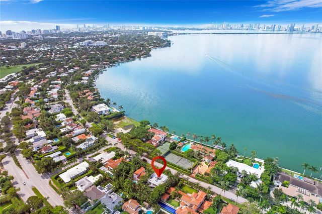 $5,000,000 | 5625 North Bay Road | La Gorce