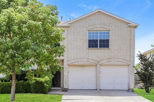 $2,275 | 6734 Ambercrest Drive | Southeast Arlington