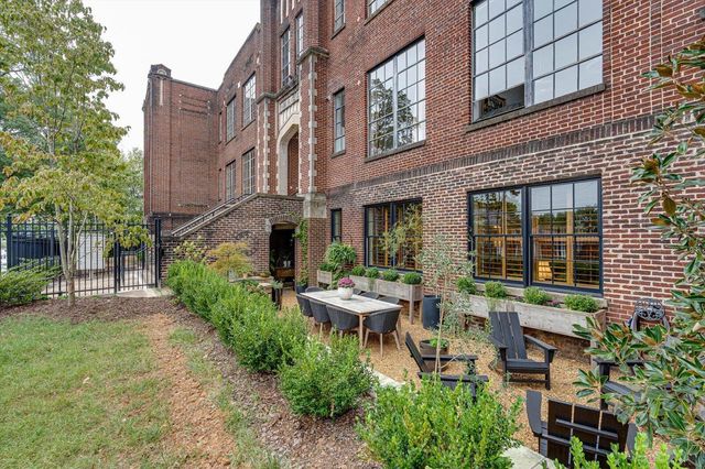 $589,500 | 1000 East M L King Boulevard, Unit 102 | Downtown Chattanooga