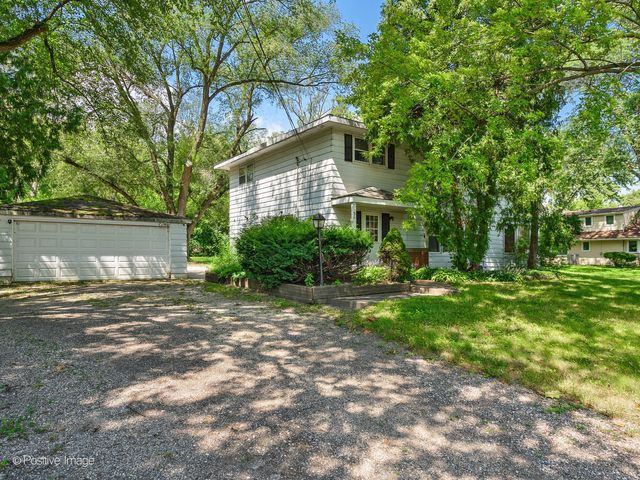 $3,100,000 | 5107 North Arlington Heights Road | Long Grove