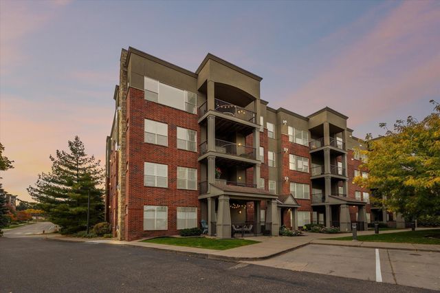 $450,000 | 460 Ford Road, Unit 405 | Shelard Park