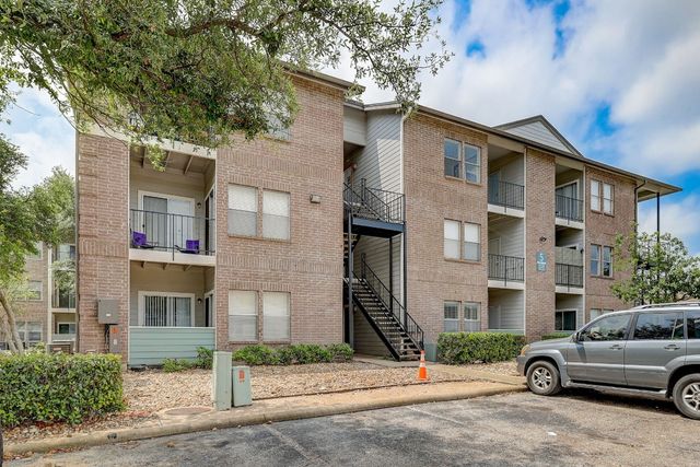 $164,999 | 12166 Metric Boulevard, Unit 122 | Edge Creek