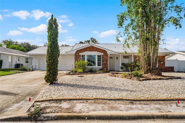 $430,000 | 2330 Carolton Road | English Estates