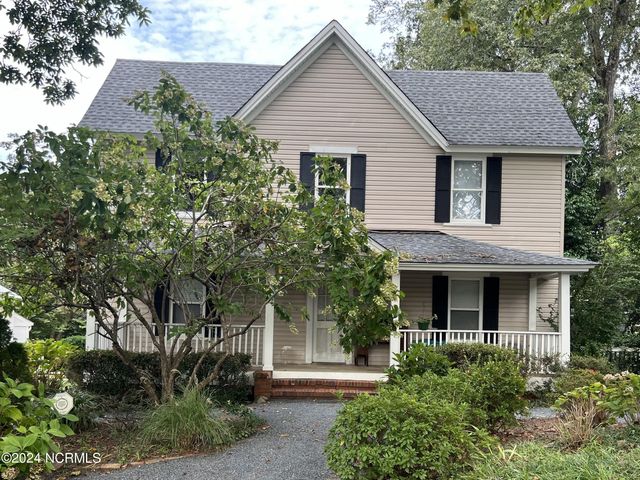 $775,000 | 145 East Vermont Avenue | Southern Pines