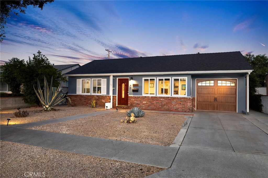 Front of house with drought tolerant