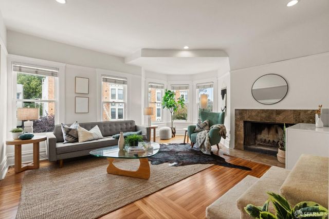 $1,040,000 | 12 Woodland Avenue, Unit 3 | Cole Valley-Parnassus Heights