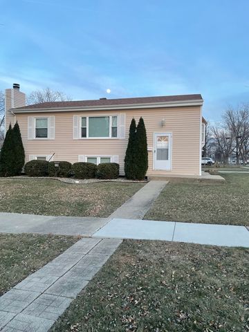 $2,700 | 9338 Oak Street | Orland Park